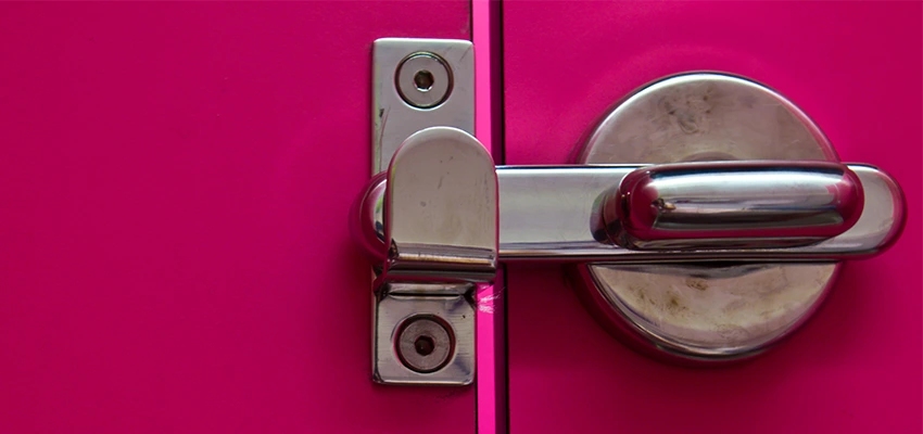 Childproof Gate Lock in Yuba City, California